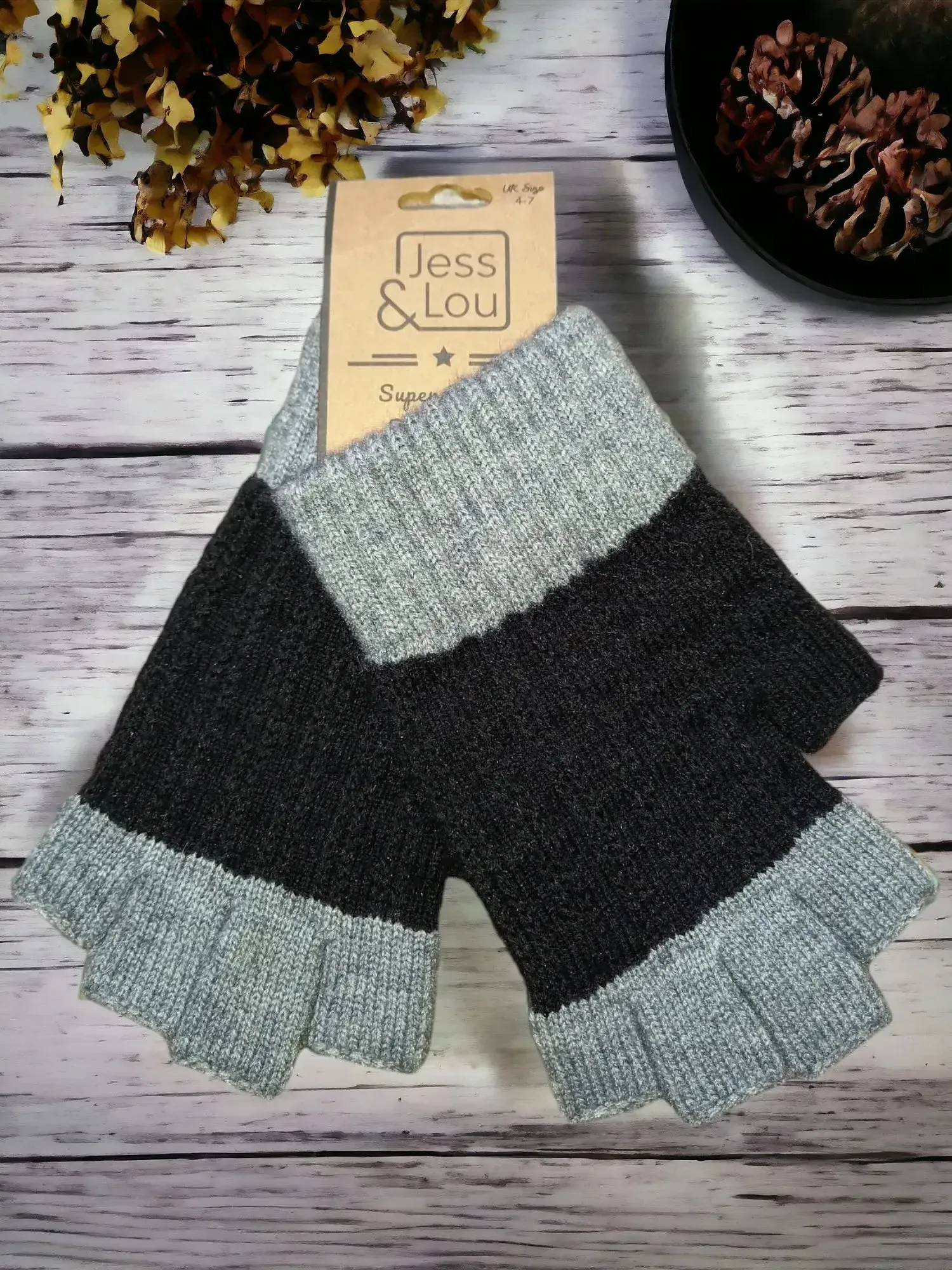 Jess & Lou - Cozy Two-Tone Open-Fingered Gloves for Comfort & Style