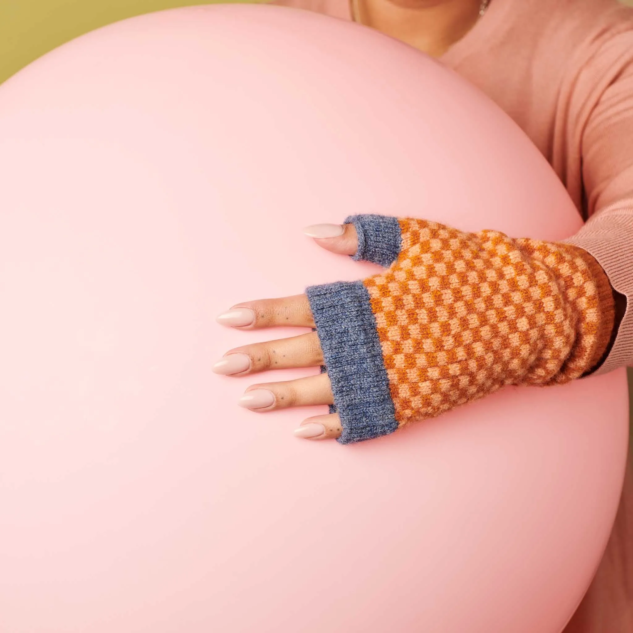 Women's Peach Check Lambswool Wrist Warmers